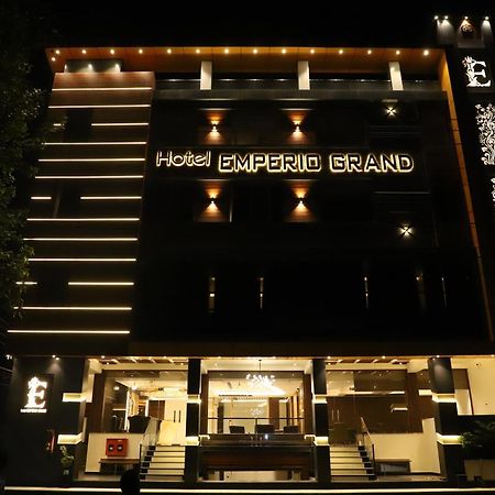 Hotel Emperio Grand Lucknow Buitenkant foto